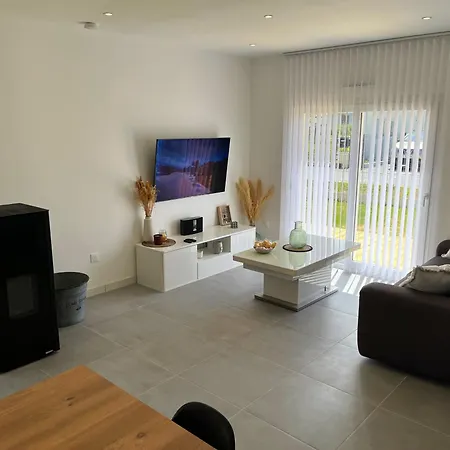 Nyaraló Maison Neuve Proche Avec Parking Gratuit *