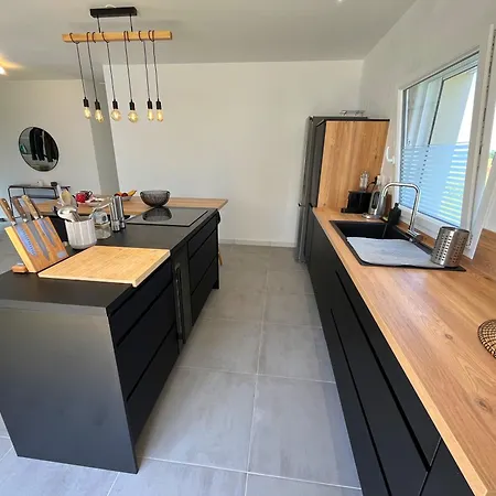 Nyaraló Maison Neuve Proche Avec Parking Gratuit