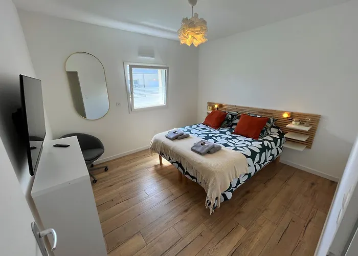 Maison Neuve Proche Avec Parking Gratuit Casa vacanze