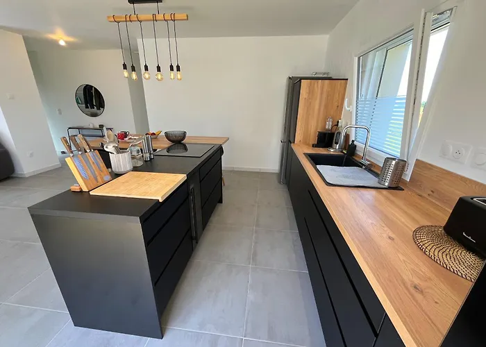 Casa vacanze Maison Neuve Proche Avec Parking Gratuit